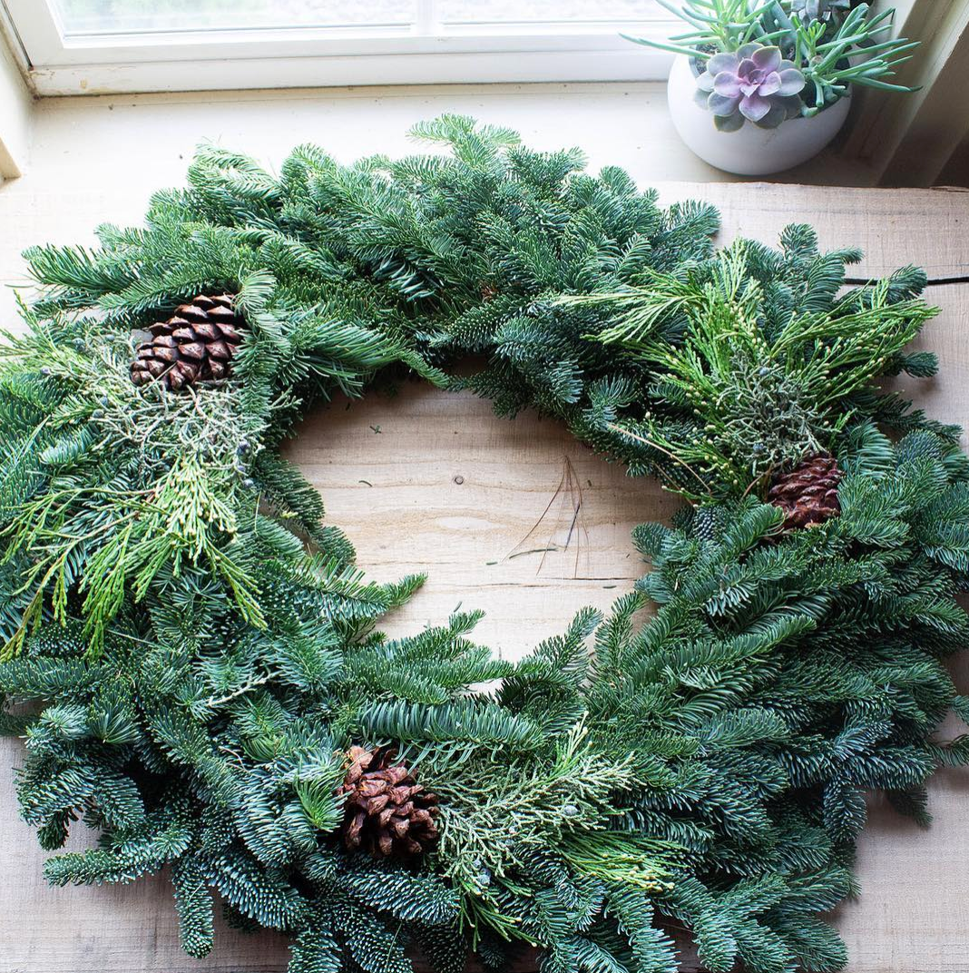 Fir with Pinecones 20"